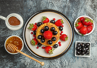 Strawberry honey cake